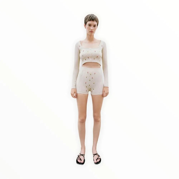ZARA | Beige | SEAMLESS EMBROIDERED SHORTS - Picture 6 of 10